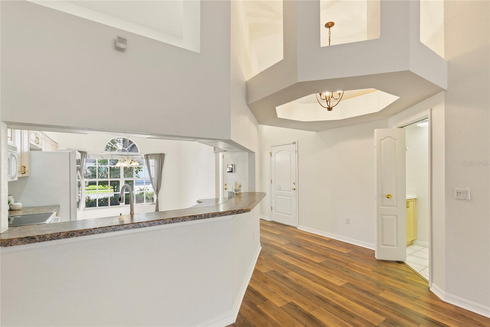 Image 9 of 38 For 2142 Andrews Court