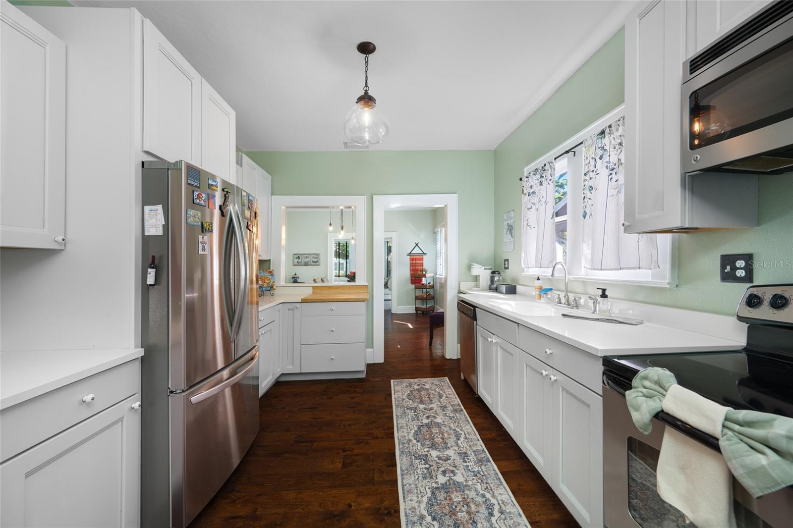 Image 14 of 66 For 1101 Granada Street