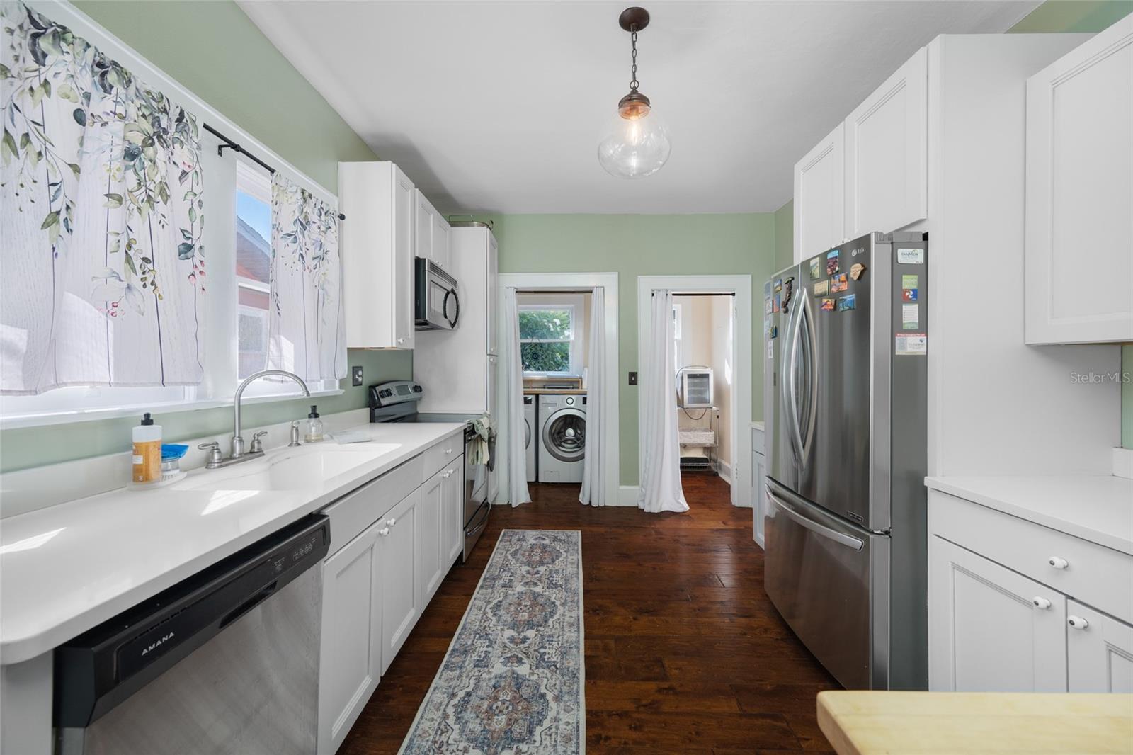 Image 16 of 66 For 1101 Granada Street