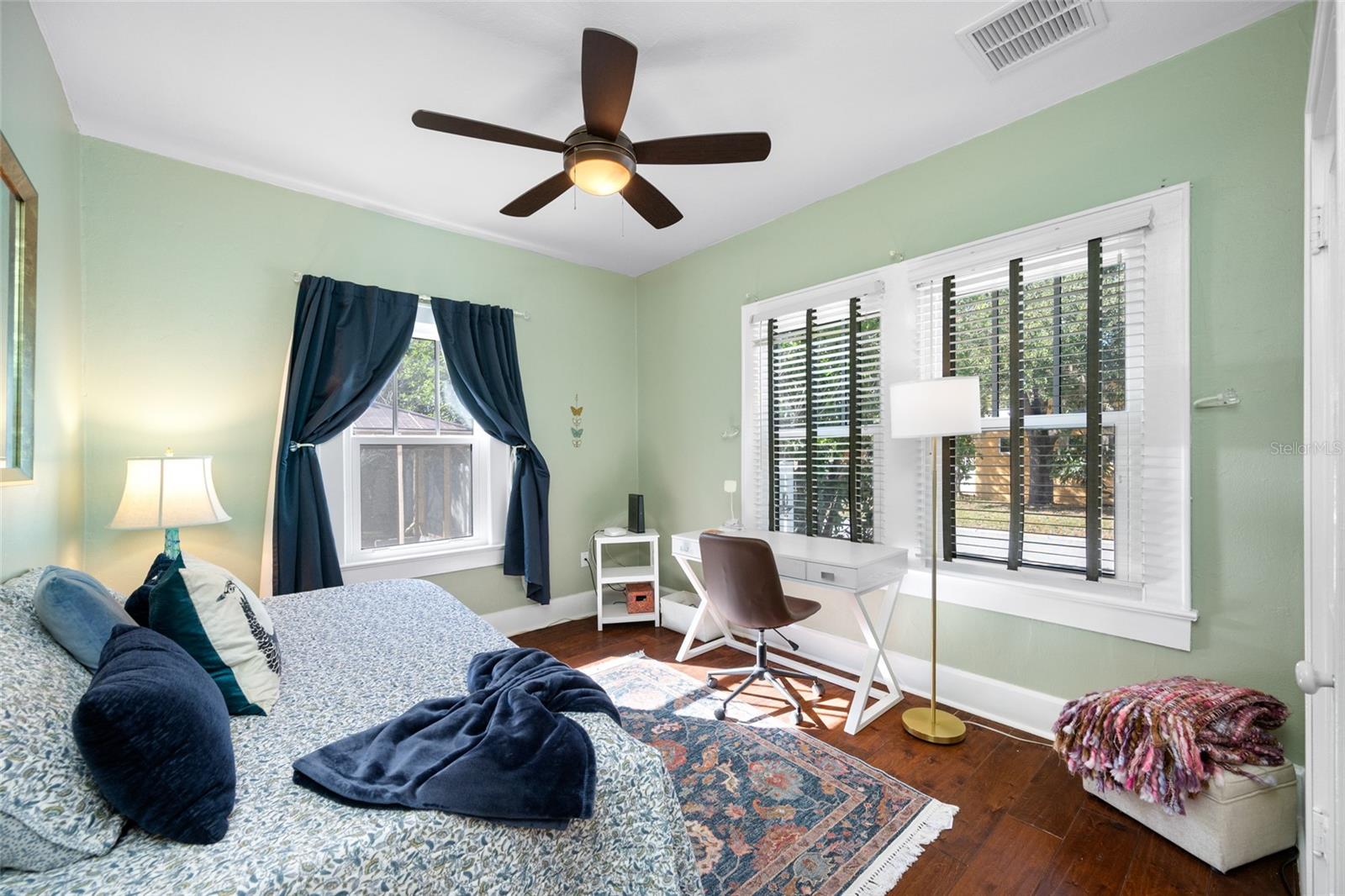 Image 20 of 66 For 1101 Granada Street