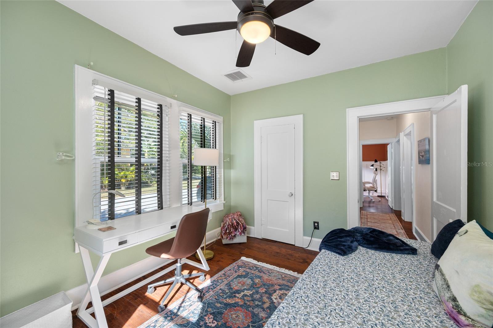 Image 21 of 66 For 1101 Granada Street