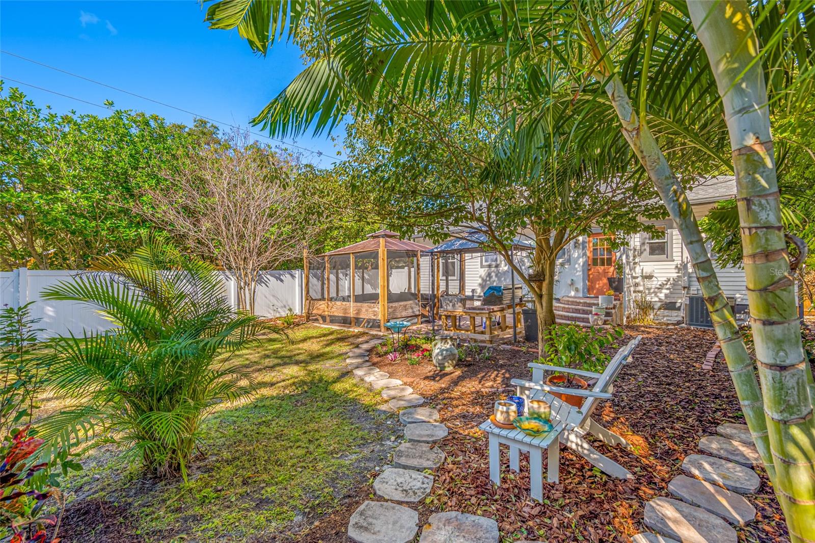 Image 36 of 66 For 1101 Granada Street