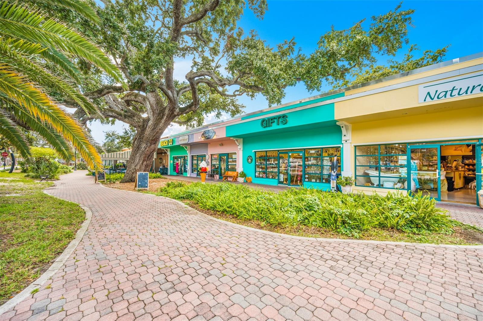 Image 58 of 66 For 1101 Granada Street