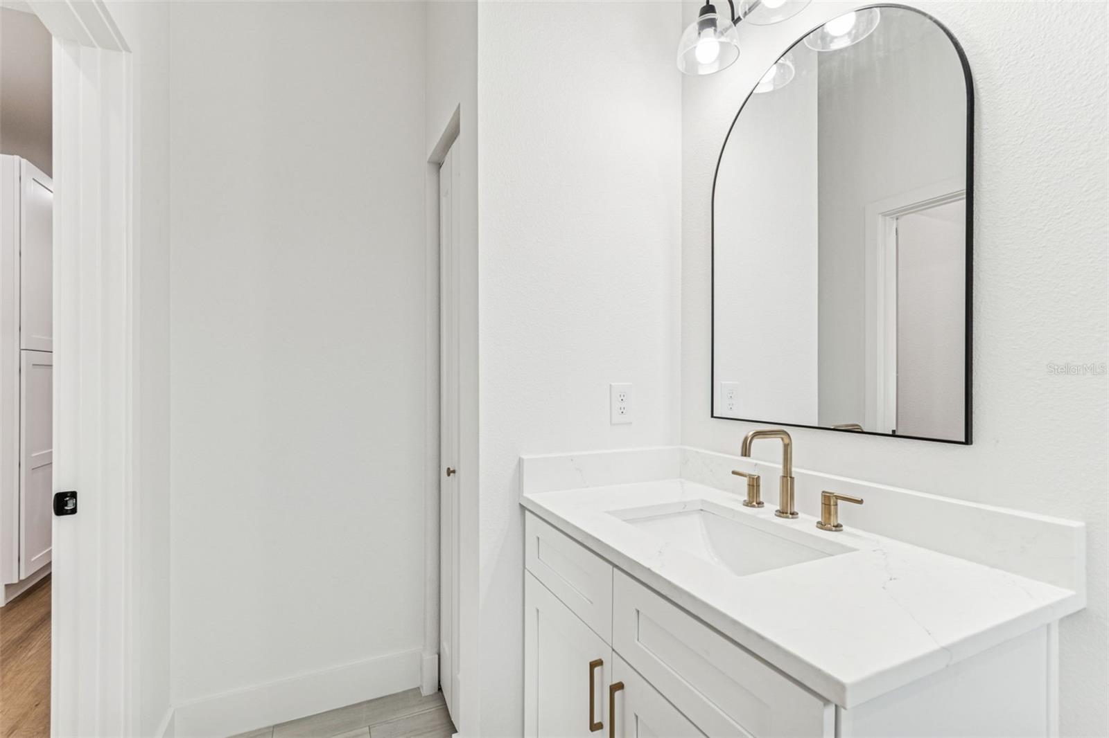 Image 14 of 49 For 2905 21st Street