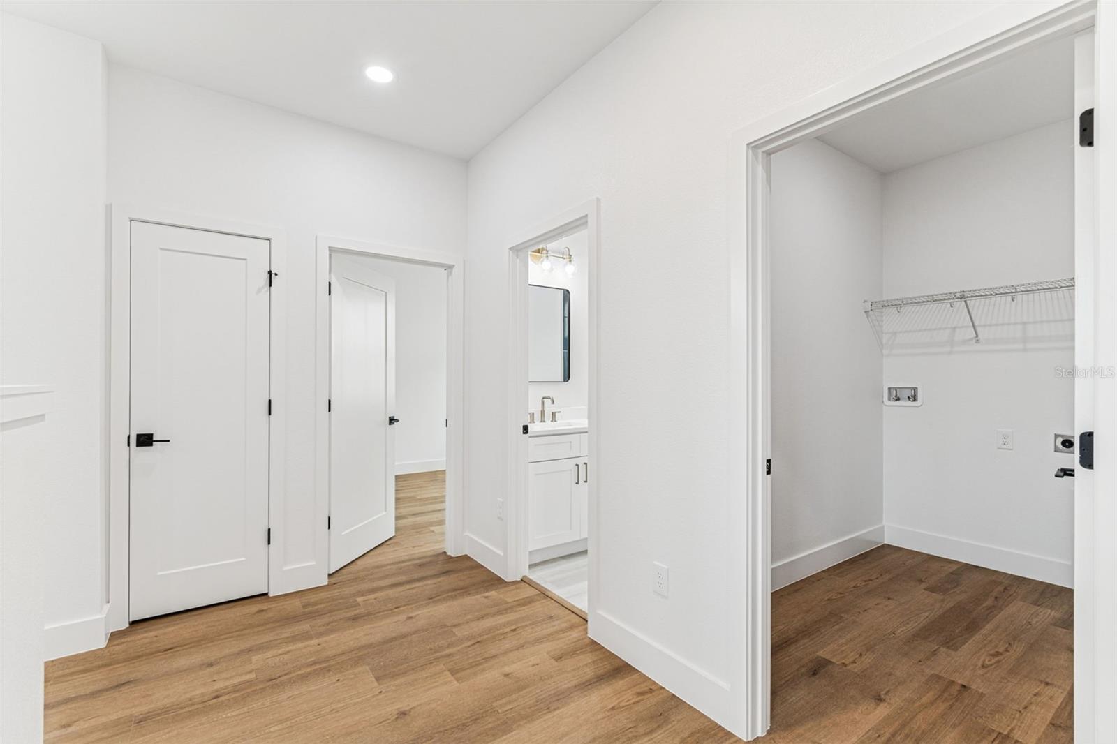 Image 19 of 49 For 2905 21st Street