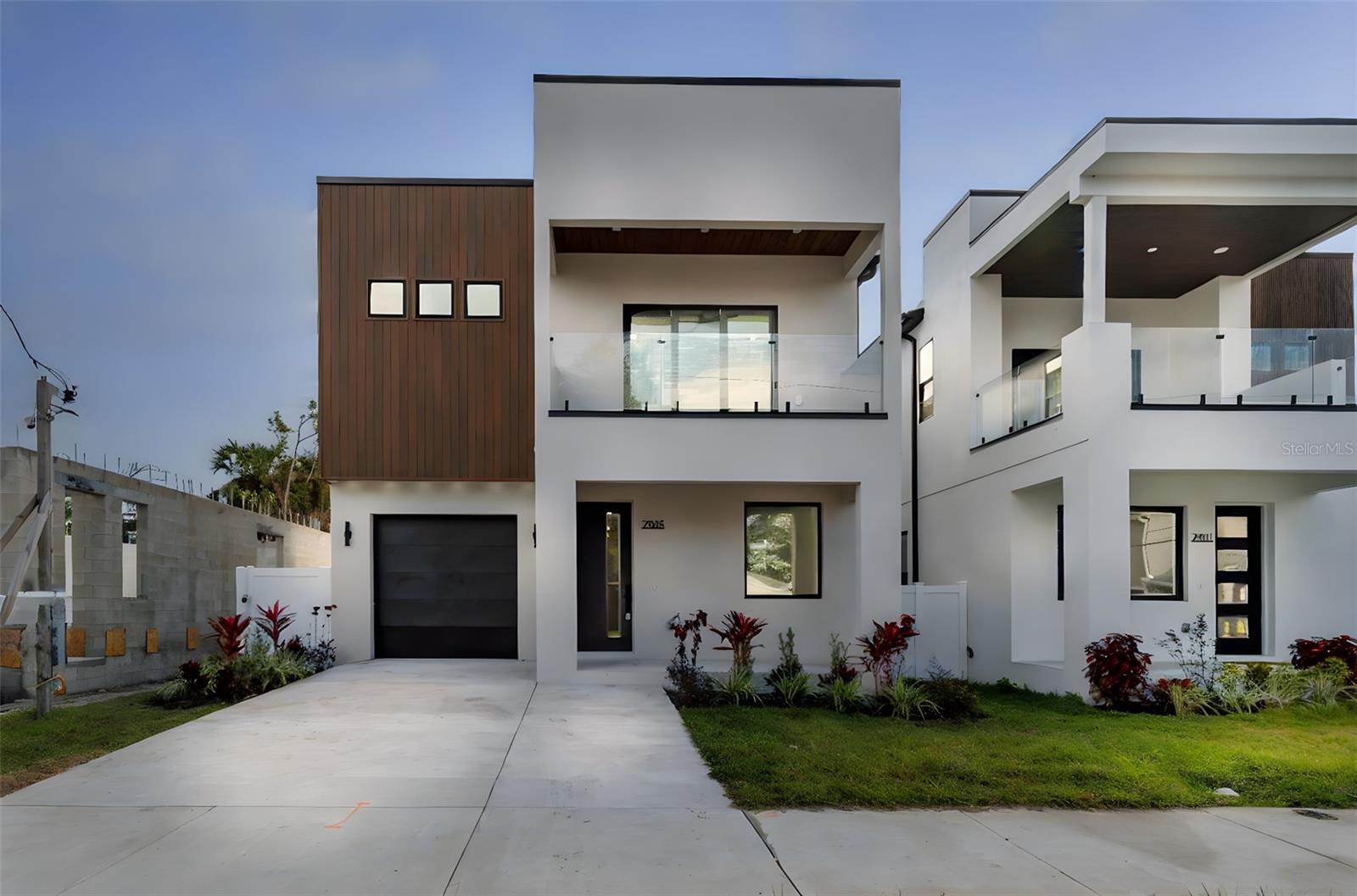 Image 2 of 49 For 2905 21st Street