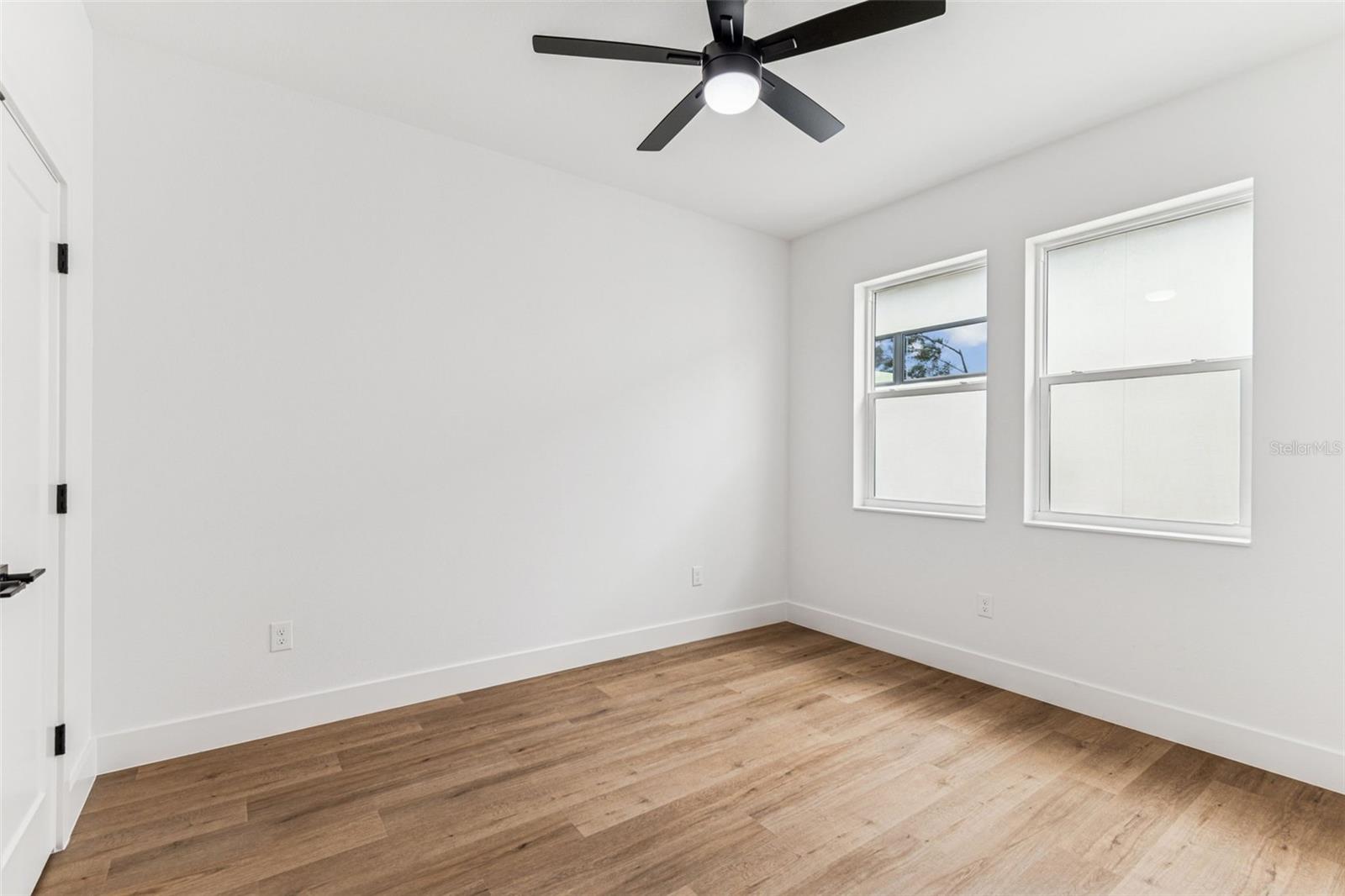 Image 24 of 49 For 2905 21st Street