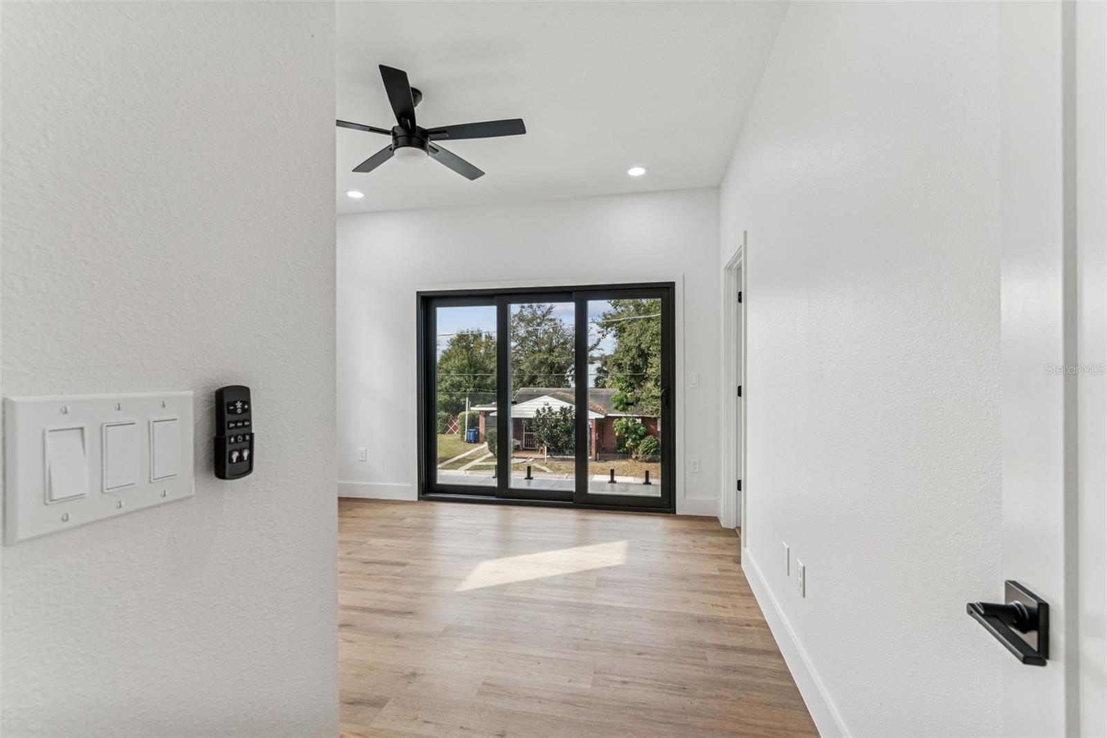 Image 28 of 49 For 2905 21st Street