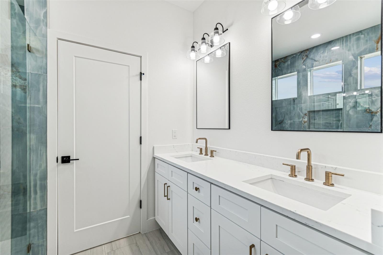 Image 33 of 49 For 2905 21st Street