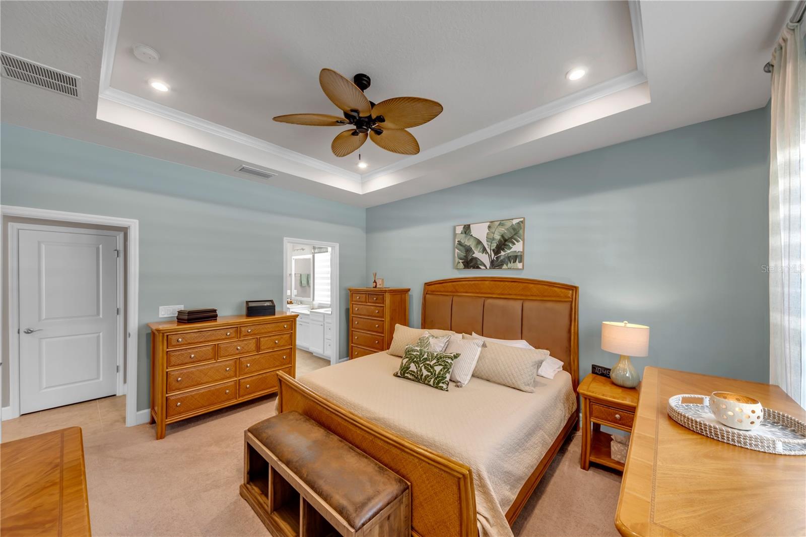 Image 11 of 51 For 29271 Sedgeway Boulevard