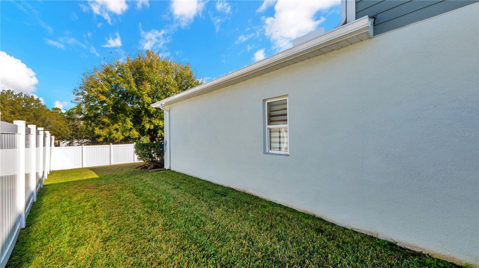 Image 33 of 51 For 29271 Sedgeway Boulevard