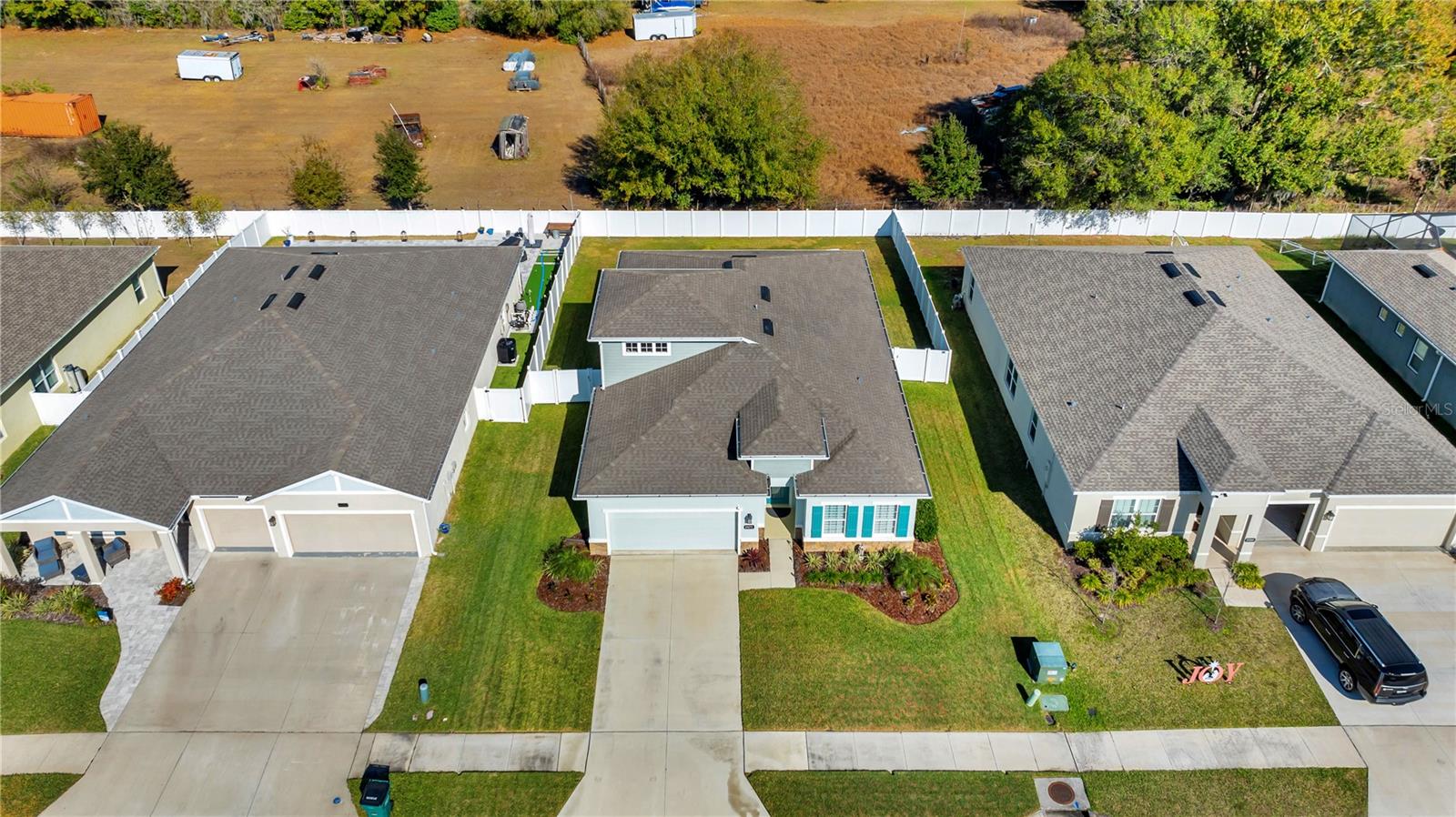 Image 38 of 51 For 29271 Sedgeway Boulevard