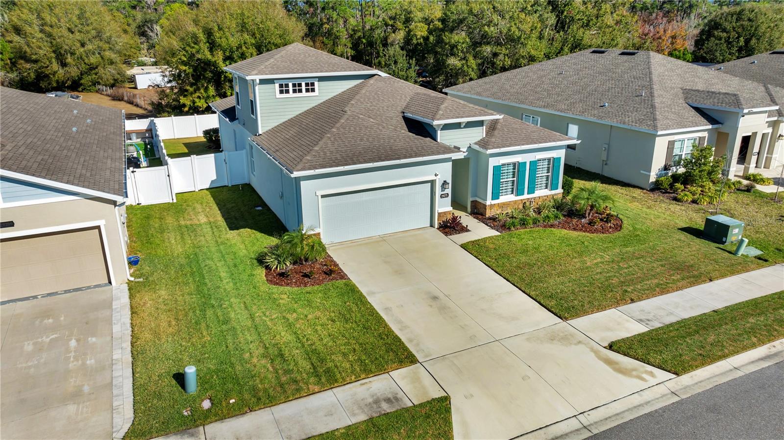 Image 39 of 51 For 29271 Sedgeway Boulevard