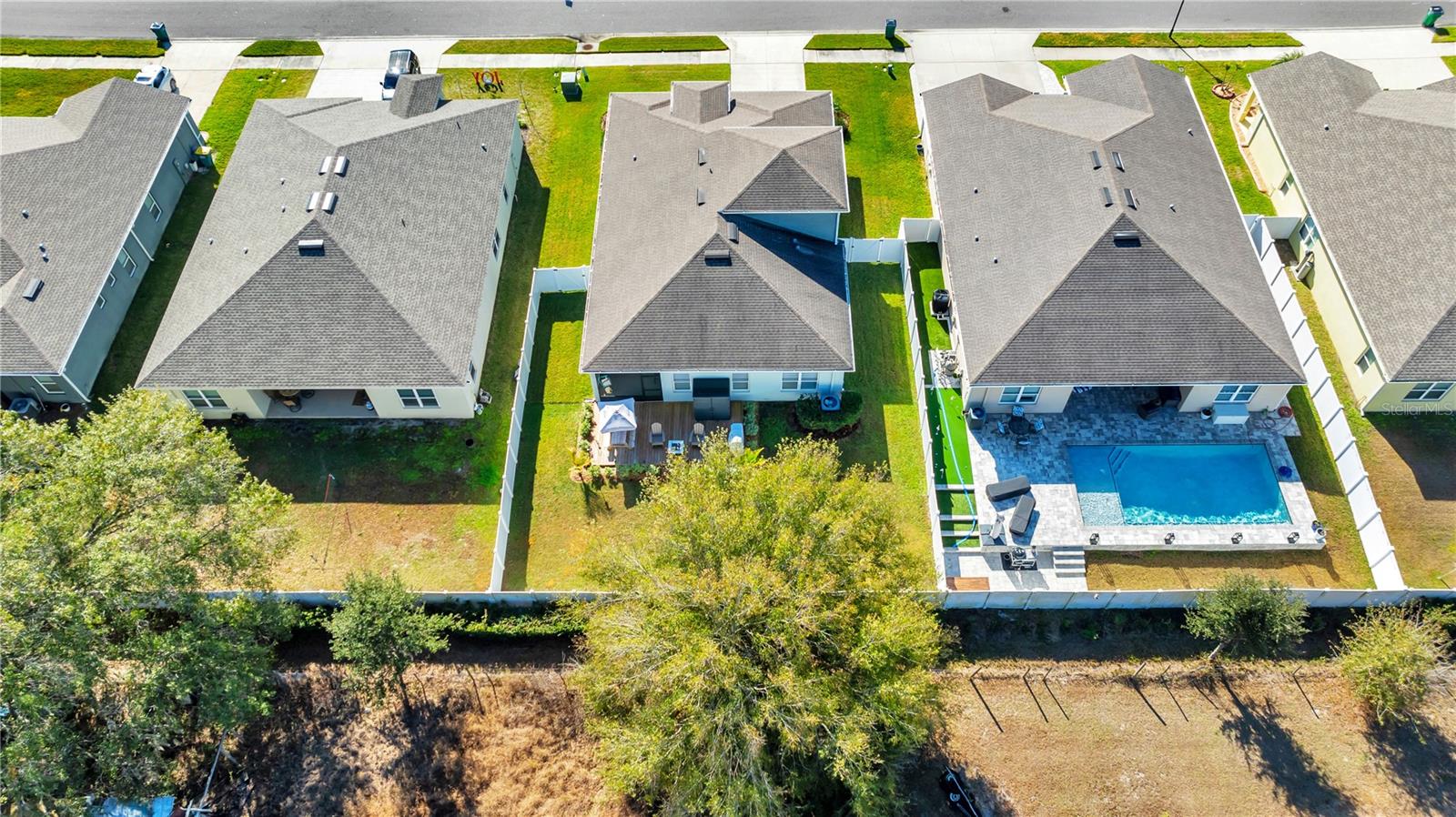 Image 42 of 51 For 29271 Sedgeway Boulevard