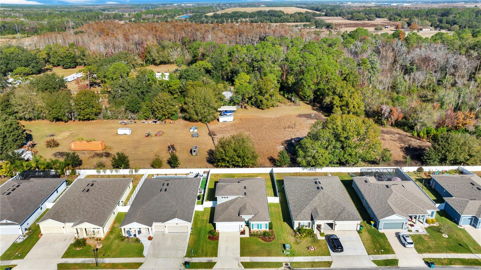 Image 44 of 51 For 29271 Sedgeway Boulevard