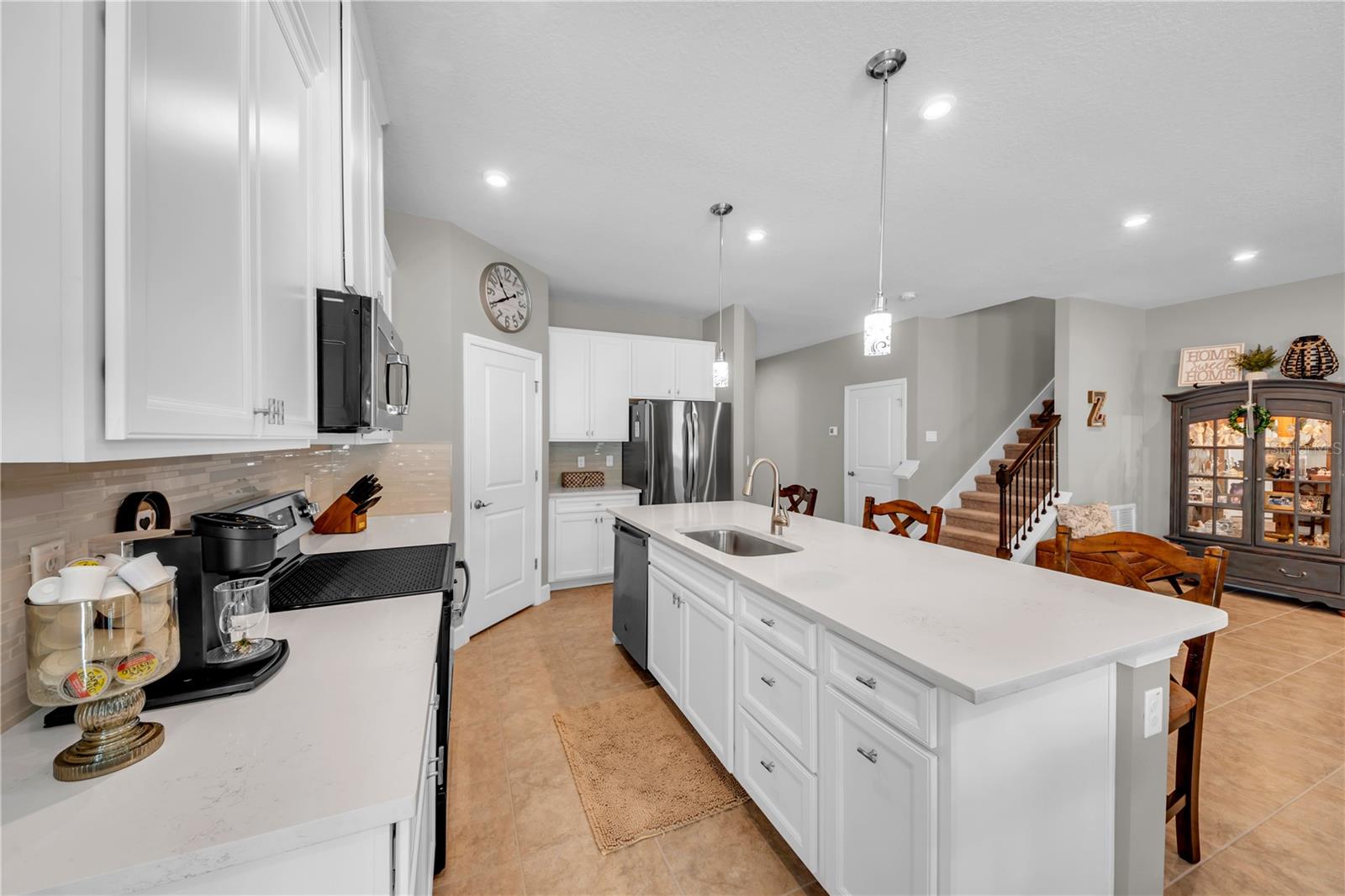 Image 6 of 51 For 29271 Sedgeway Boulevard