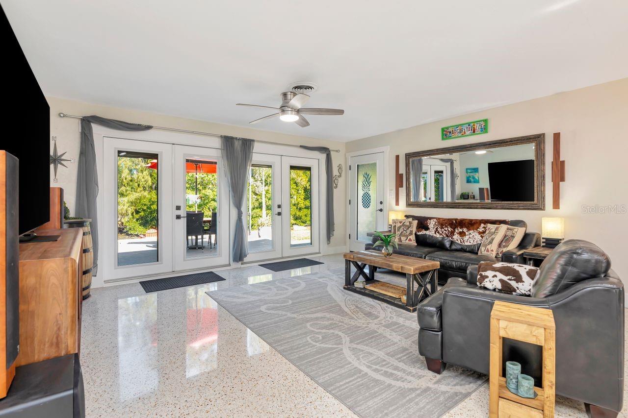 Image 14 of 68 For 201 79th Avenue Ne