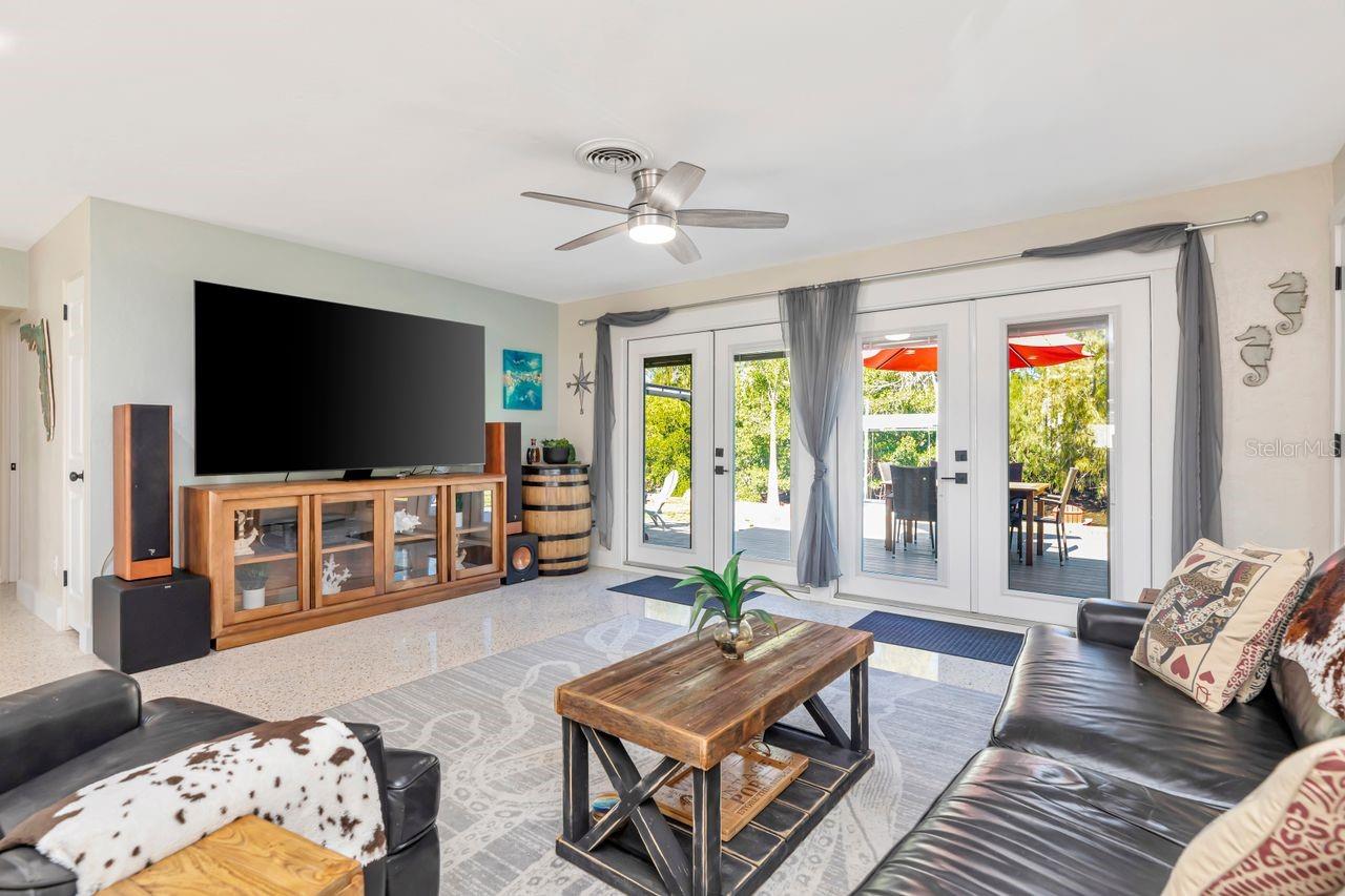 Image 17 of 68 For 201 79th Avenue Ne