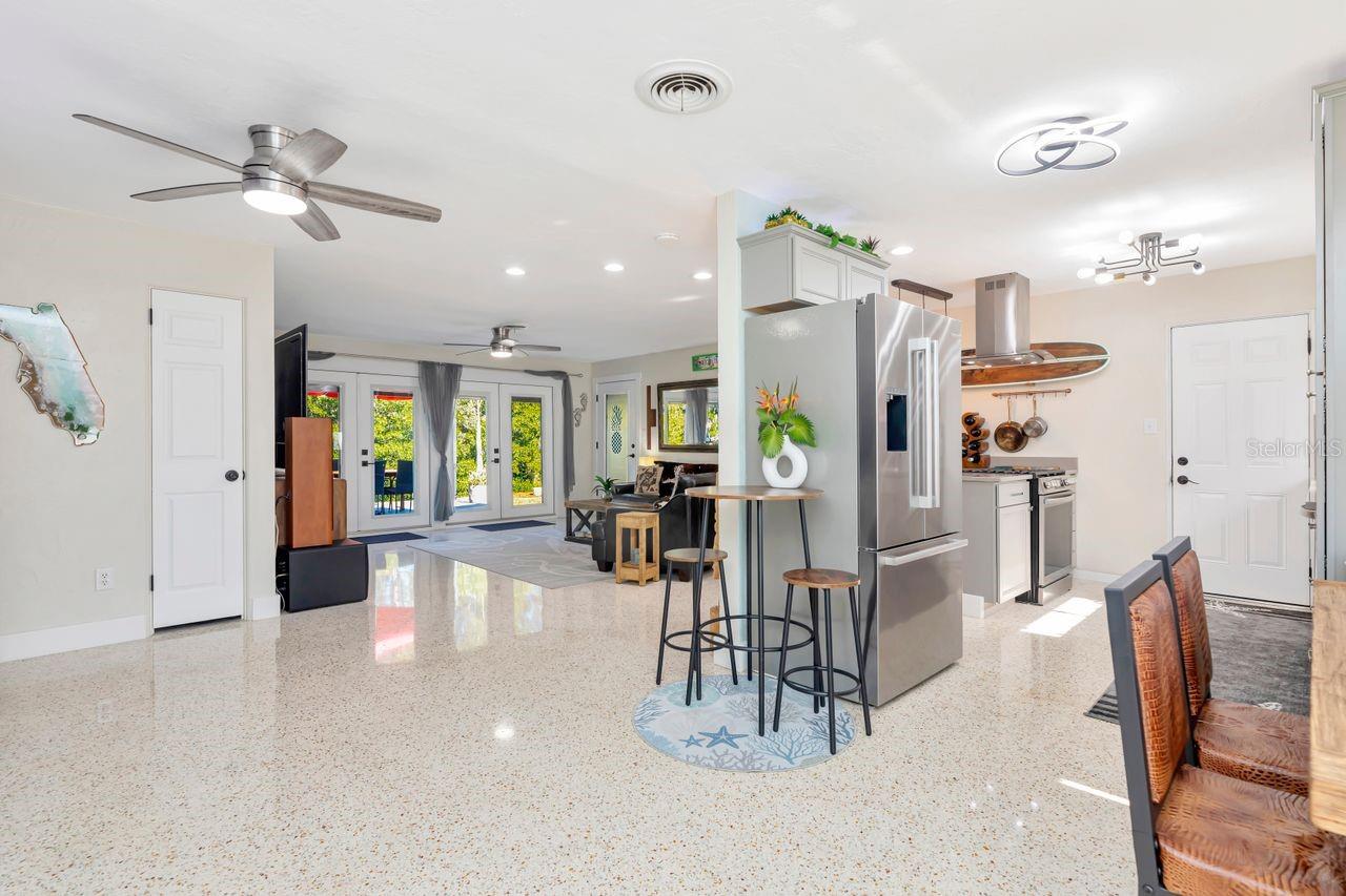 Image 5 of 68 For 201 79th Avenue Ne