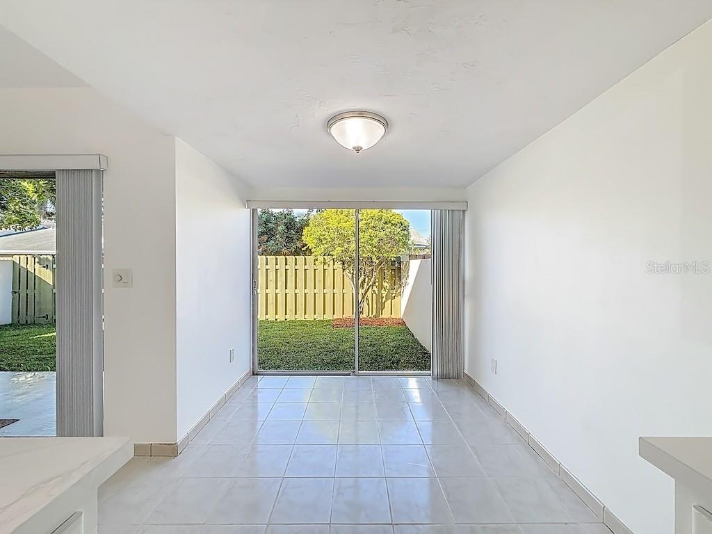 Image 11 of 27 For 11218 125th Court