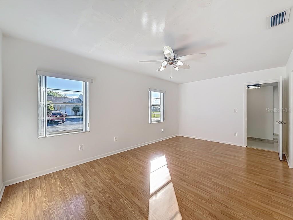 Image 15 of 27 For 11218 125th Court