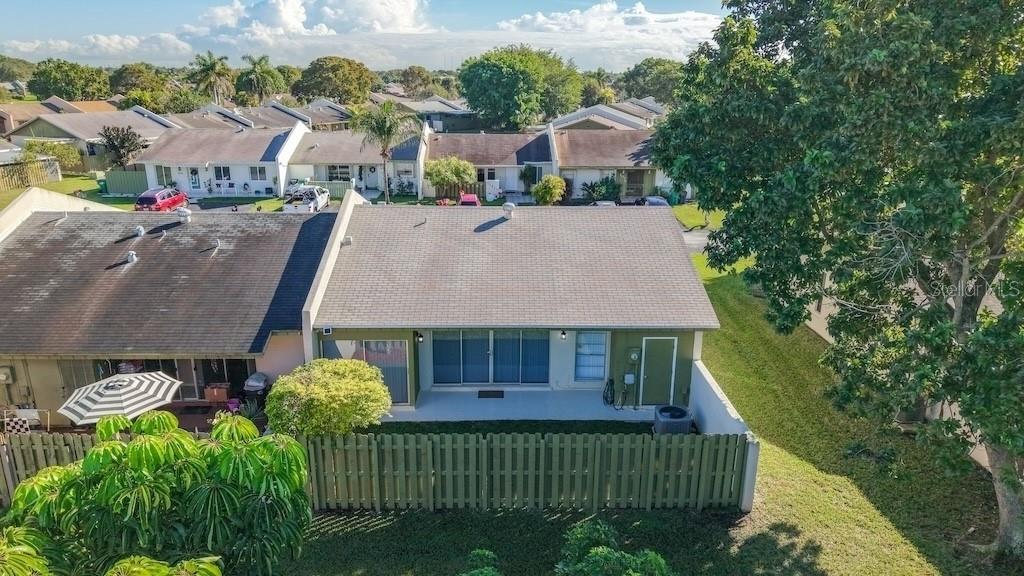 Image 4 of 27 For 11218 125th Court