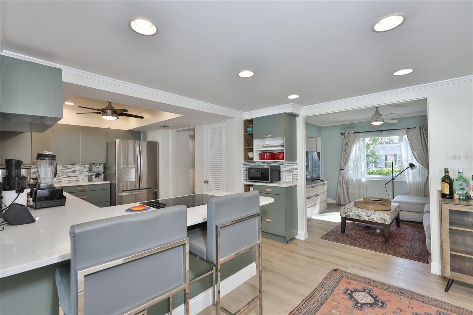 Listing photo id 12 for 1279 86th Avenue N