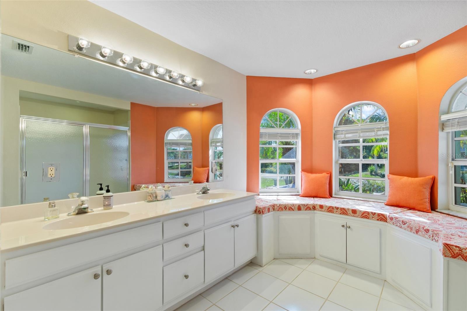 Image 15 of 33 For 7660 Grande Pine Road