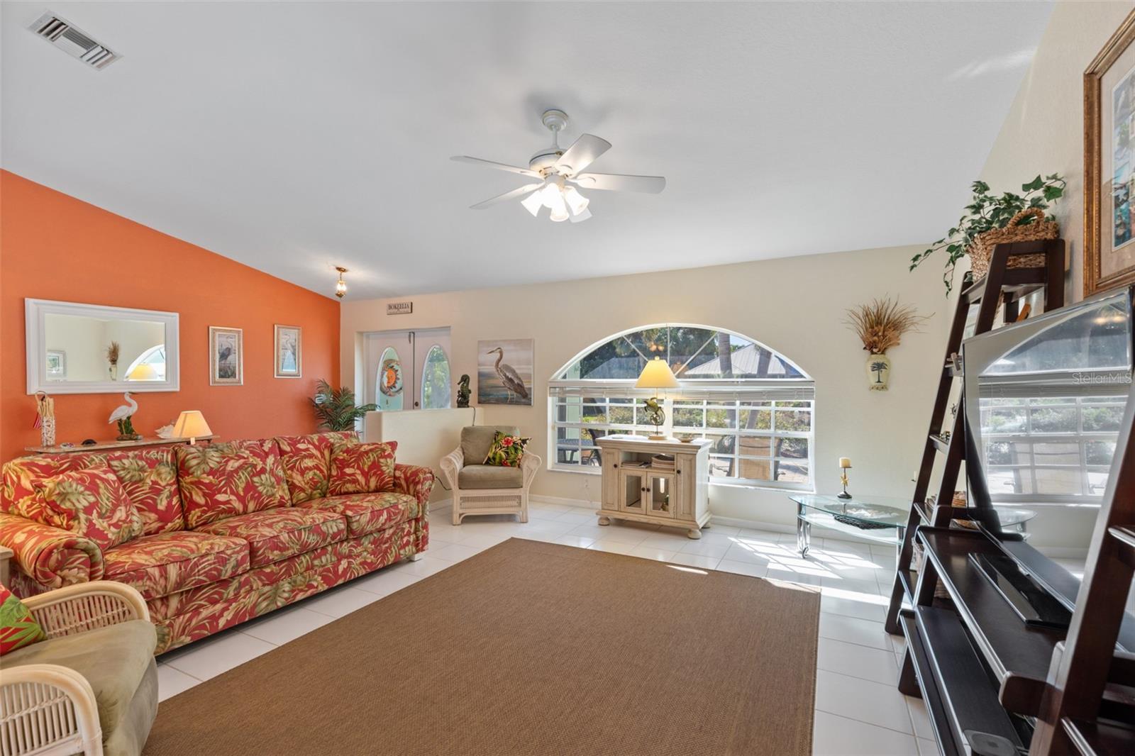 Image 6 of 33 For 7660 Grande Pine Road