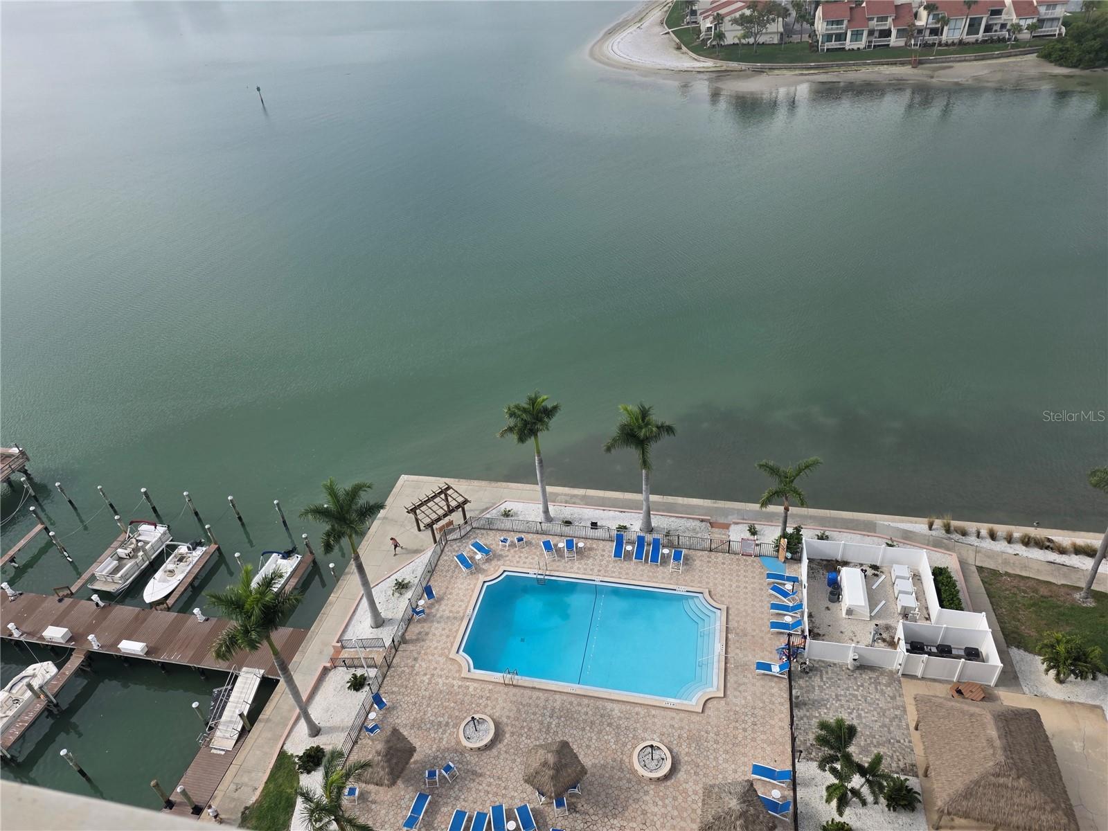 Image 20 of 58 For 5200 Brittany Dr. S  1510