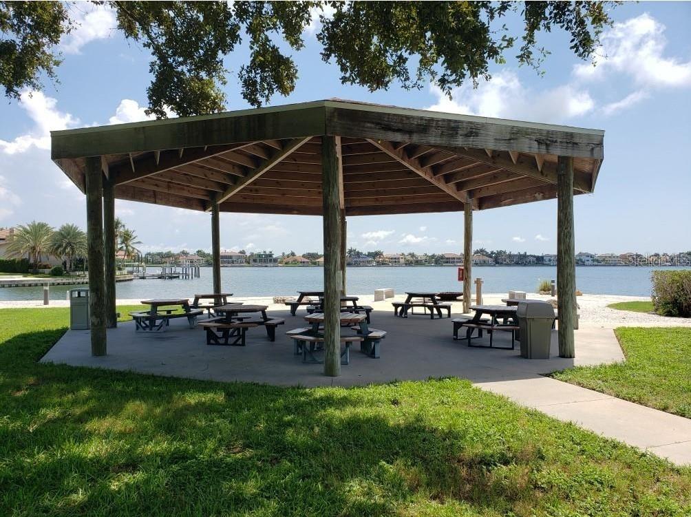 Image 24 of 58 For 5200 Brittany Dr. S  1510