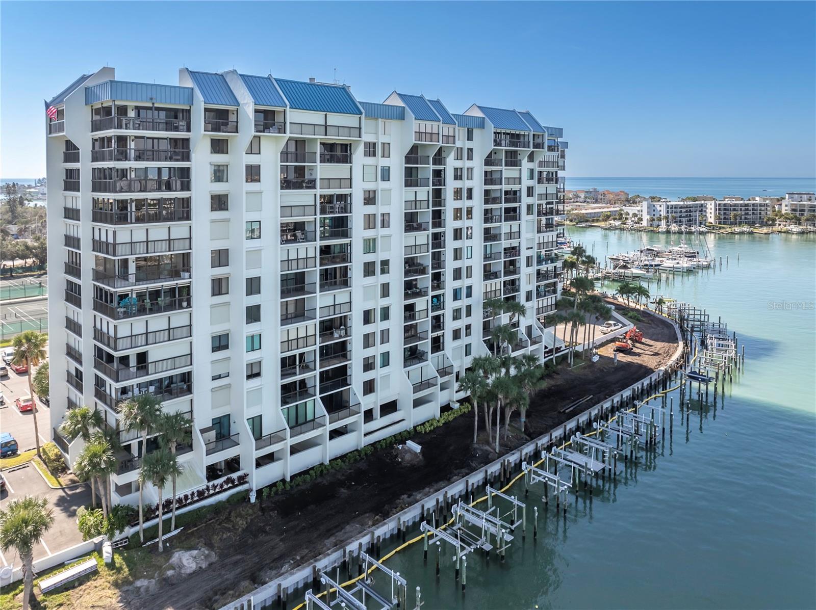 Image 26 of 36 For 9495 Blind Pass Road 304