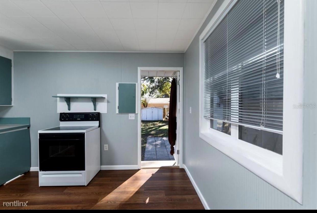 Image 3 of 18 For 3630 38th Avenue N