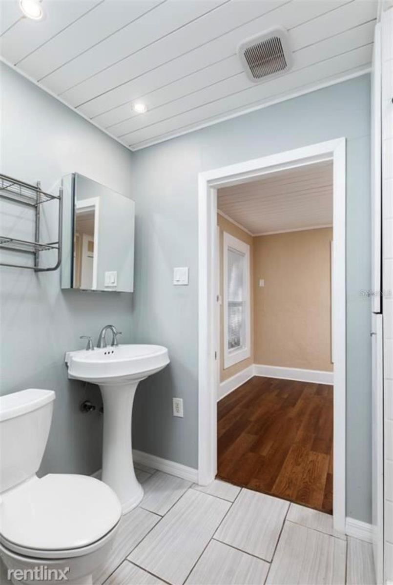 Image 5 of 18 For 3630 38th Avenue N