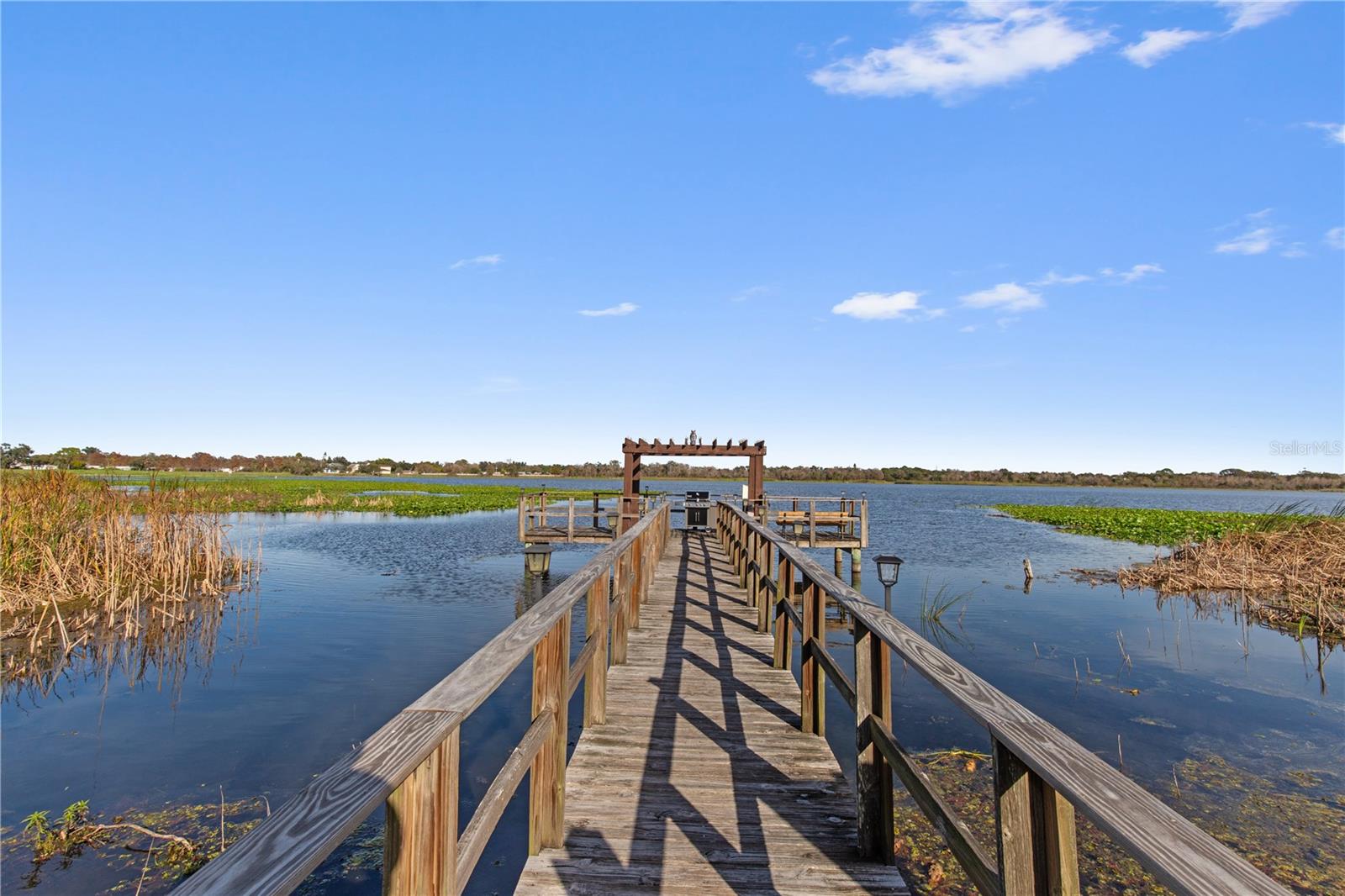 Image 17 of 38 For 10125 Sailwinds Boulevard N 102