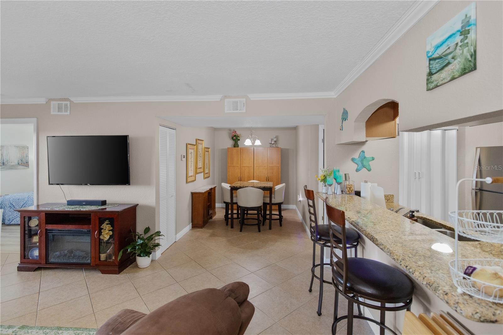 Image 7 of 38 For 10125 Sailwinds Boulevard N 102