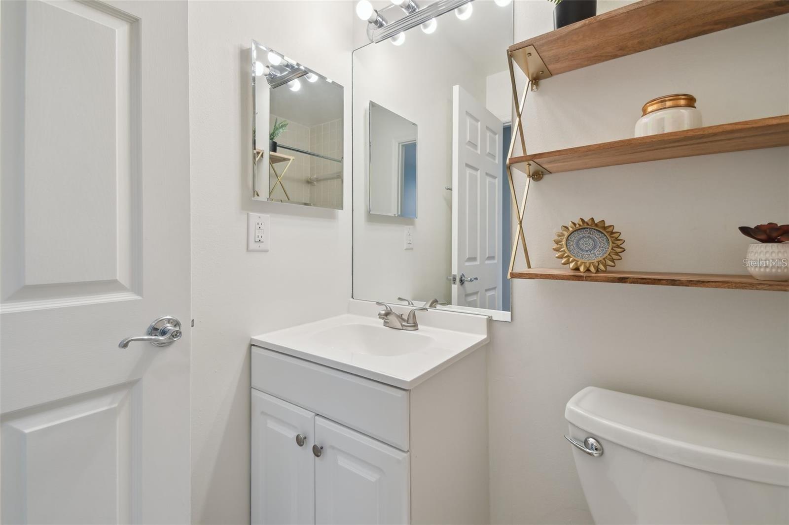 Image 33 of 51 For 4835 Flamingo Road