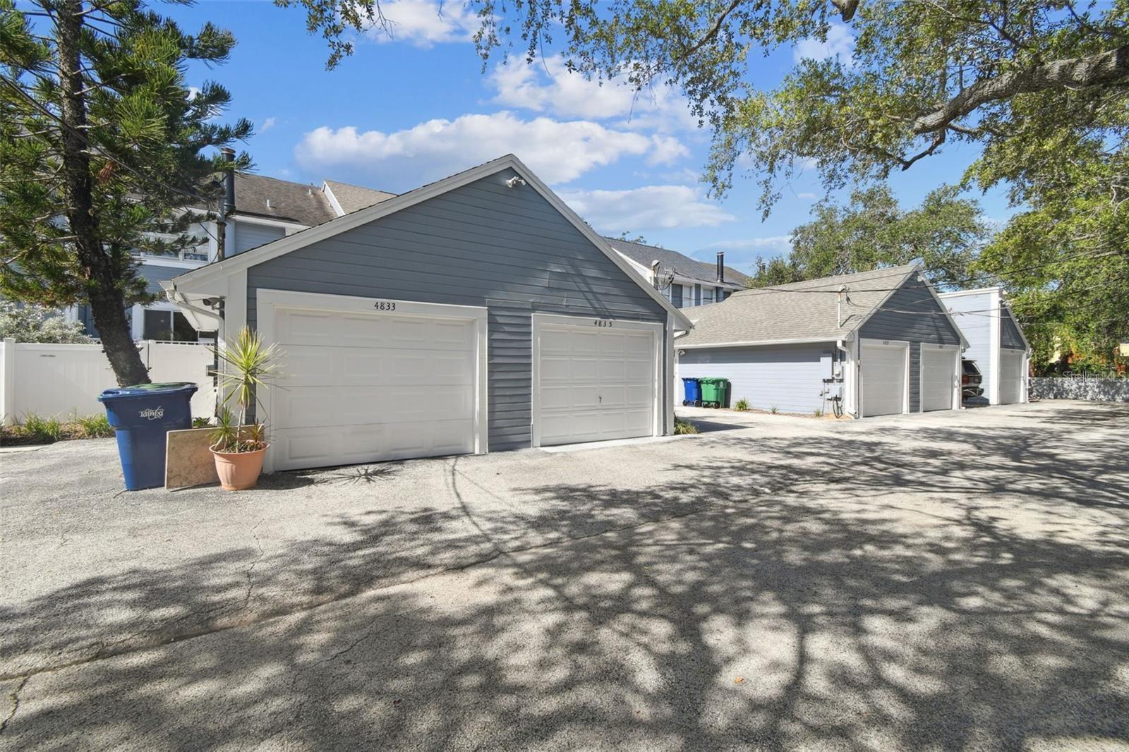 Image 41 of 51 For 4835 Flamingo Road