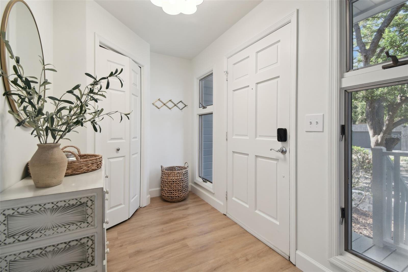 Image 5 of 51 For 4835 Flamingo Road