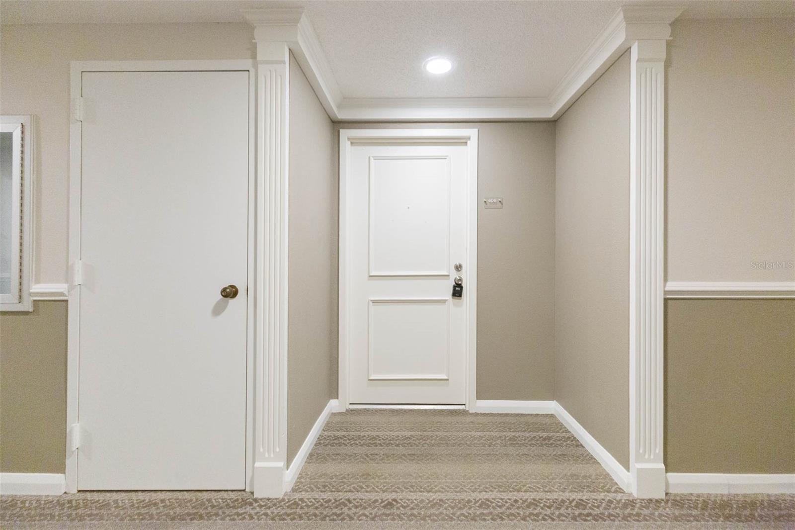 Image 2 of 27 For 5950 Pelican Bay Plaza S 606