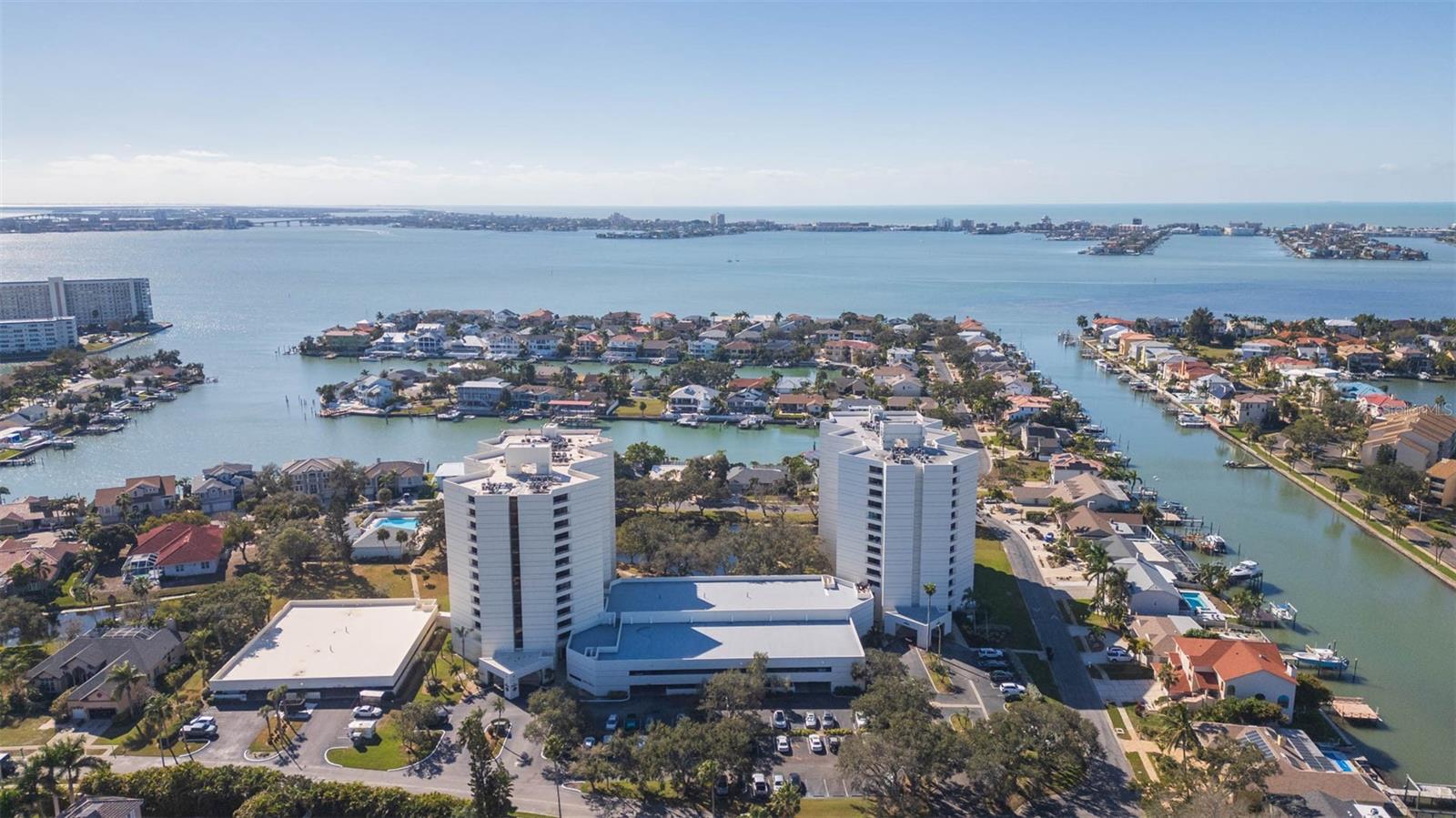 Image 23 of 27 For 5950 Pelican Bay Plaza S 606