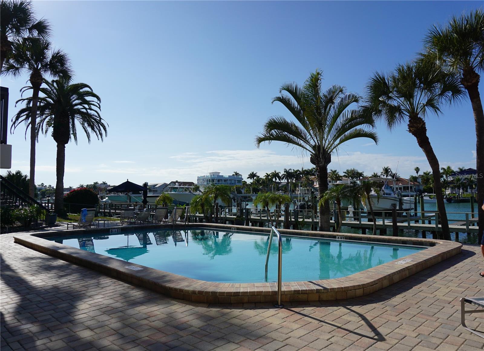 Image 35 of 43 For 534 Pinellas Bayway S 204