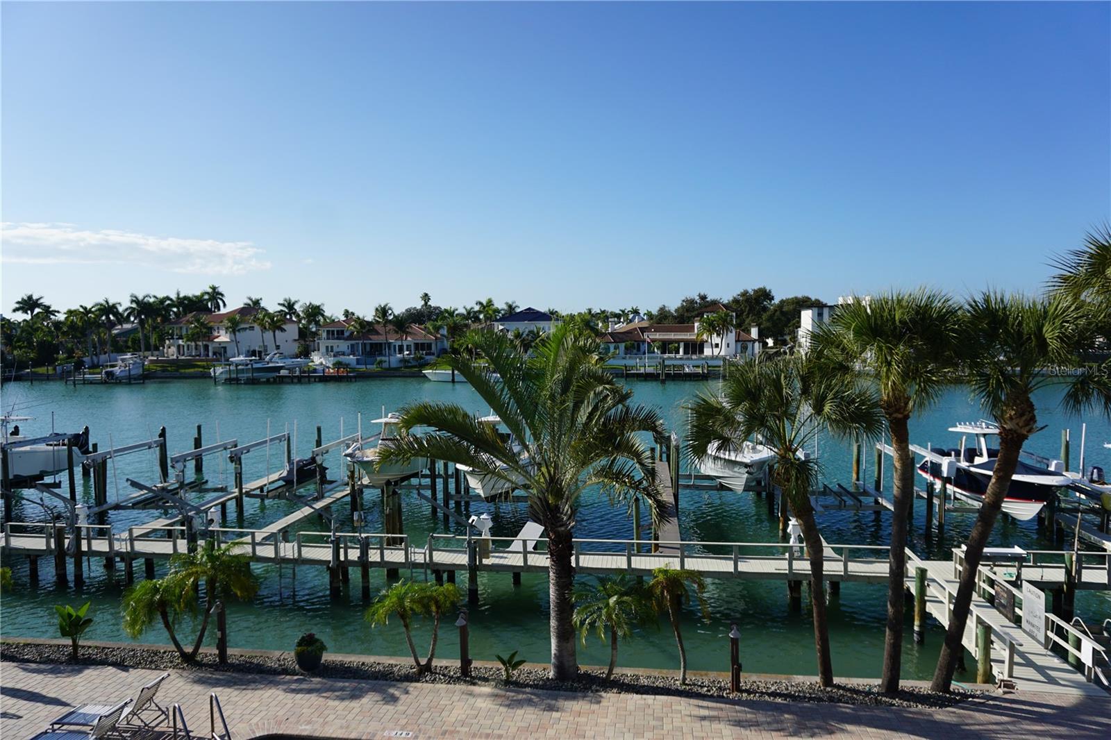 Image 39 of 43 For 534 Pinellas Bayway S 204