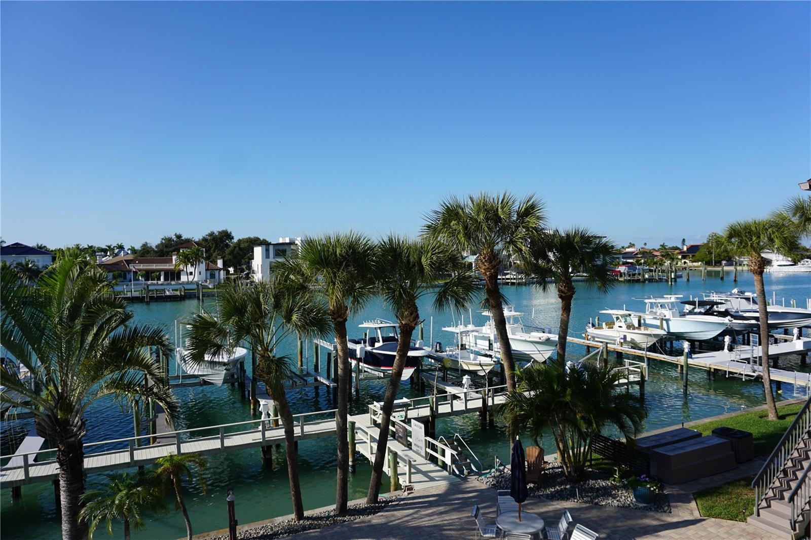 Image 41 of 43 For 534 Pinellas Bayway S 204