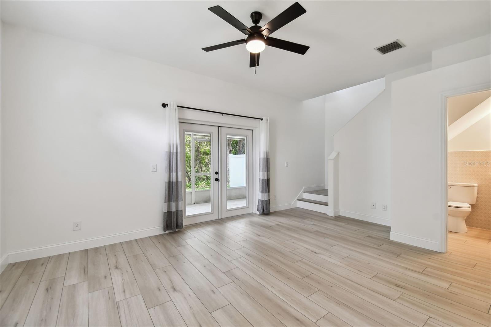 Image 17 of 86 For 4347 Deermont Circle