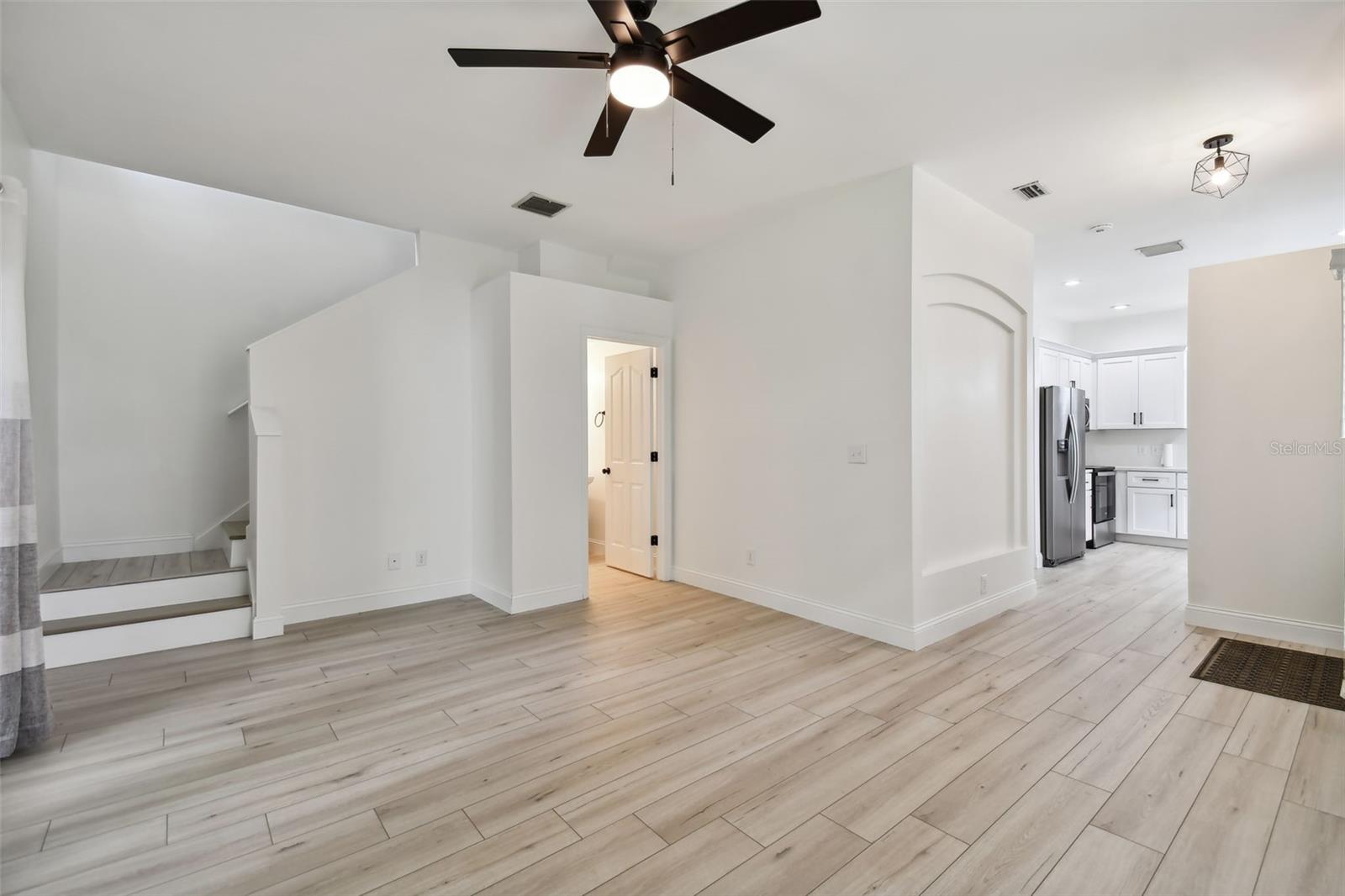 Image 19 of 86 For 4347 Deermont Circle