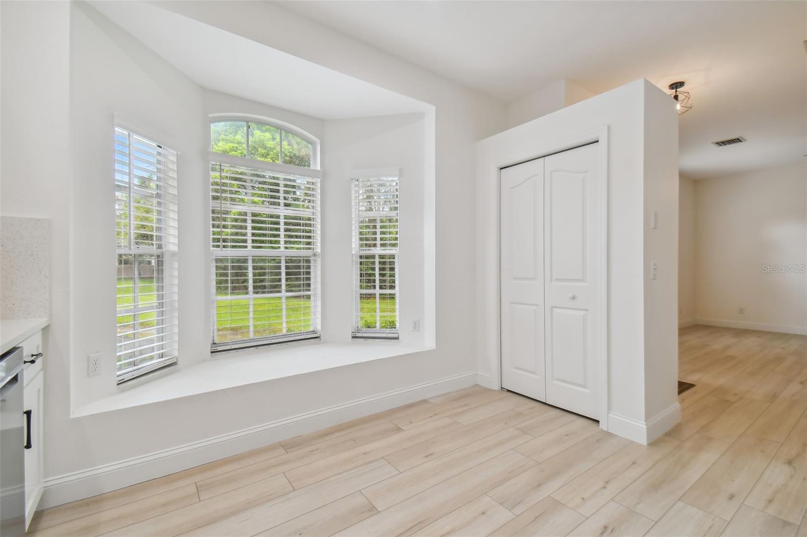 Image 29 of 86 For 4347 Deermont Circle