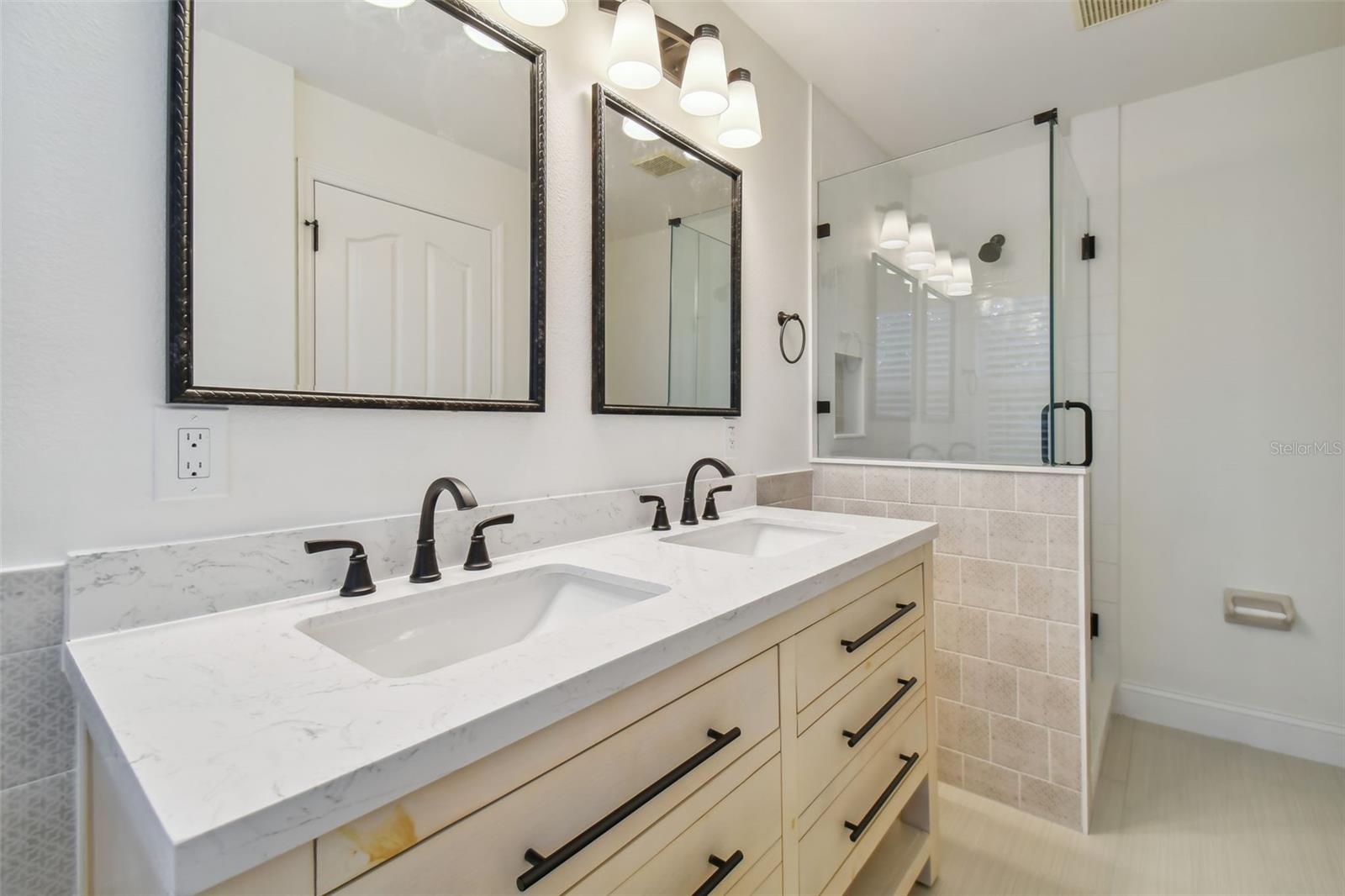 Image 43 of 86 For 4347 Deermont Circle