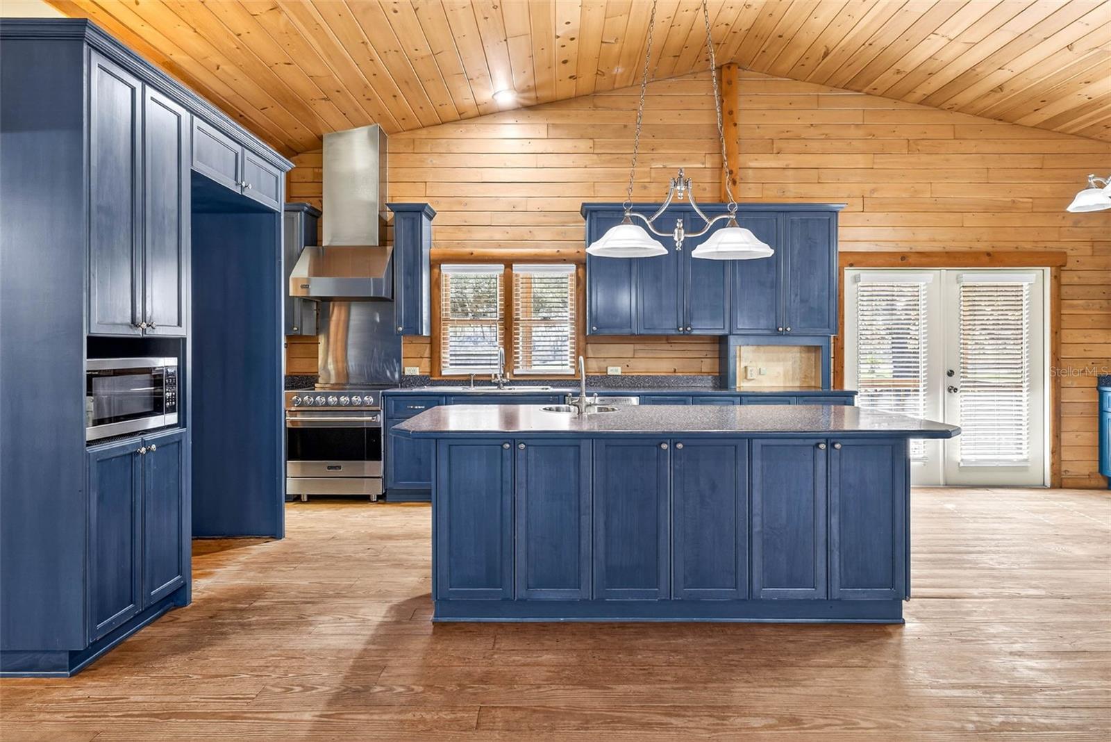 Image 14 of 84 For 6750 Sutton Oaks Lane