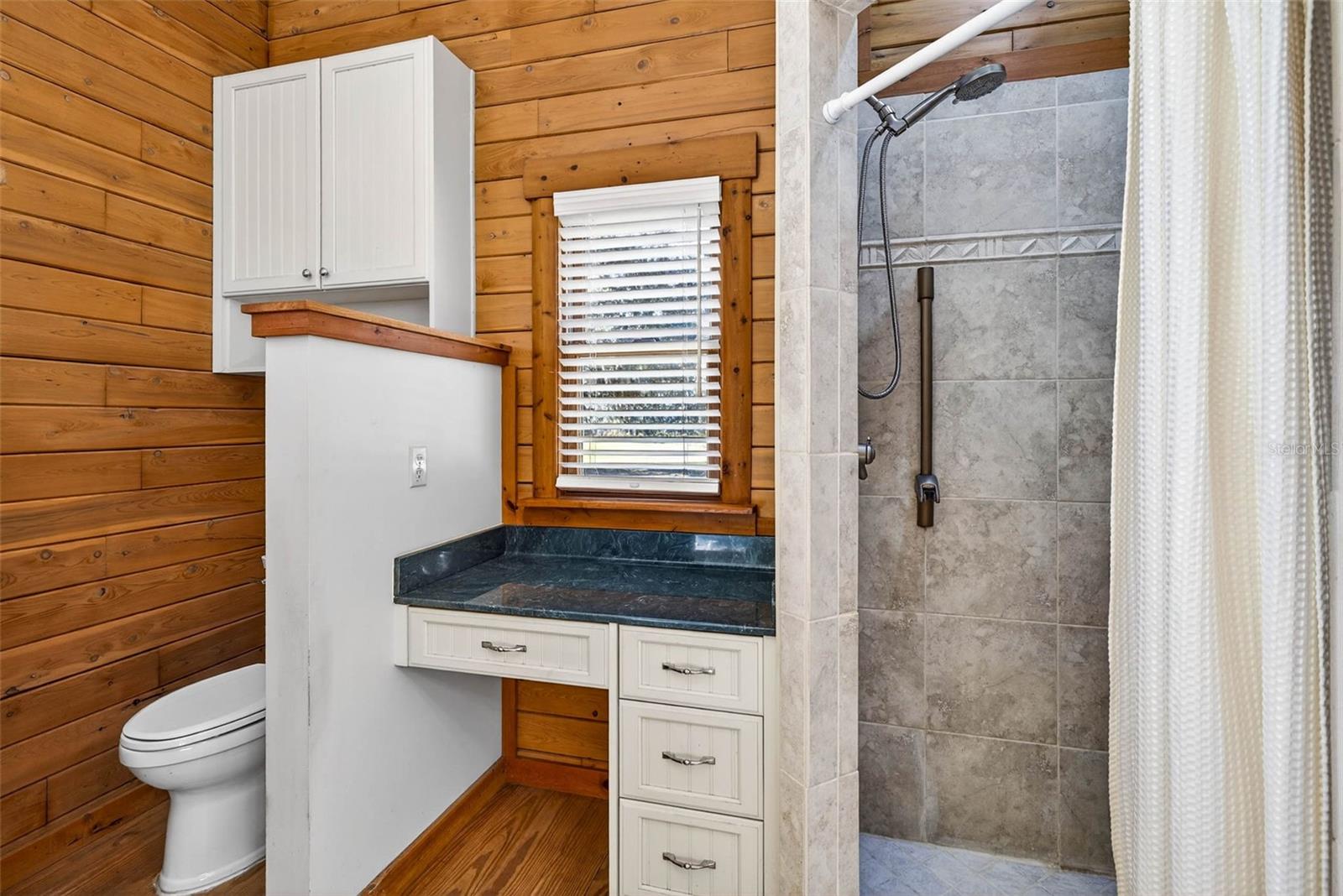 Image 34 of 84 For 6750 Sutton Oaks Lane